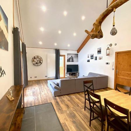 220M Apartment With Terrace For 14 People Saint-Jean-de-Maurienne Exteriör bild