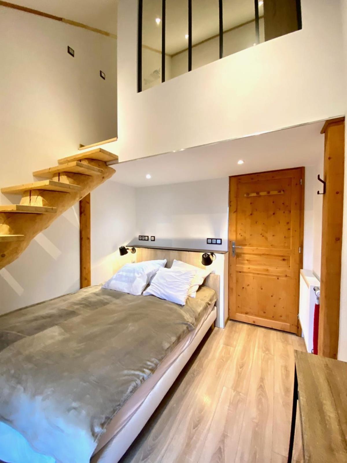 220M Apartment With Terrace For 14 People Saint-Jean-de-Maurienne Exteriör bild