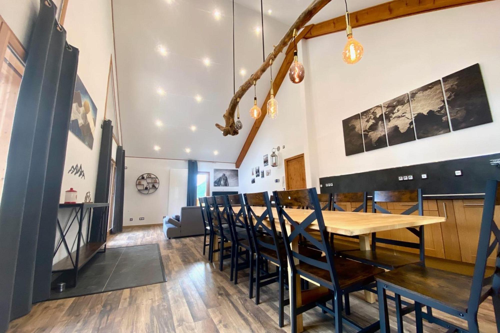 220M Apartment With Terrace For 14 People Saint-Jean-de-Maurienne Exteriör bild