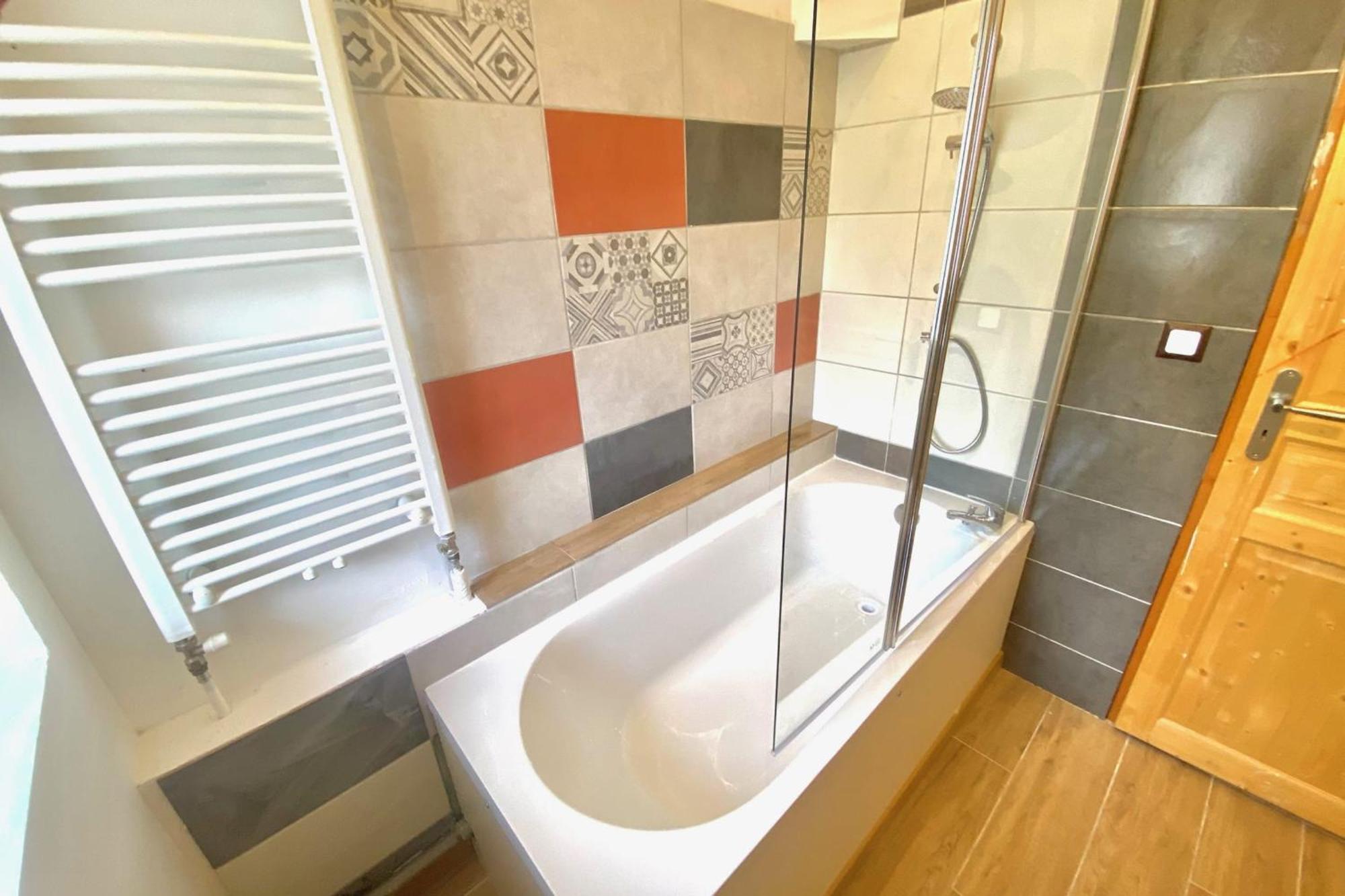 220M Apartment With Terrace For 14 People Saint-Jean-de-Maurienne Exteriör bild