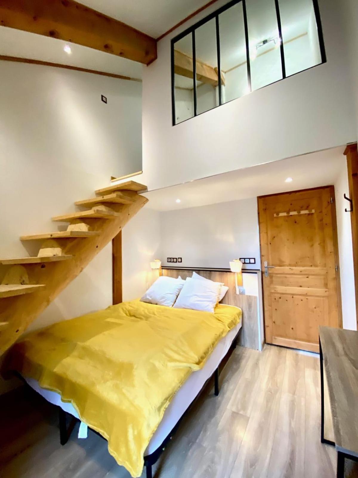 220M Apartment With Terrace For 14 People Saint-Jean-de-Maurienne Exteriör bild