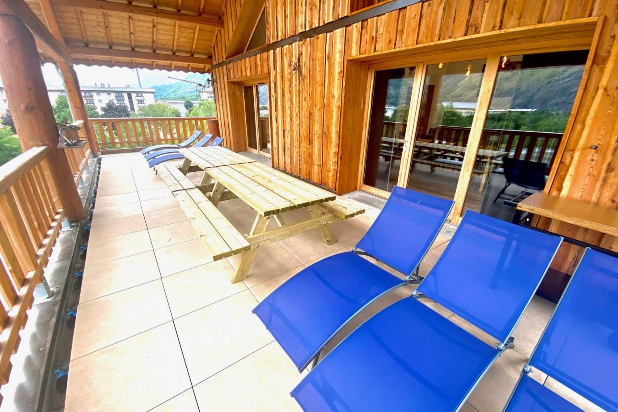 220M Apartment With Terrace For 14 People Saint-Jean-de-Maurienne Exteriör bild